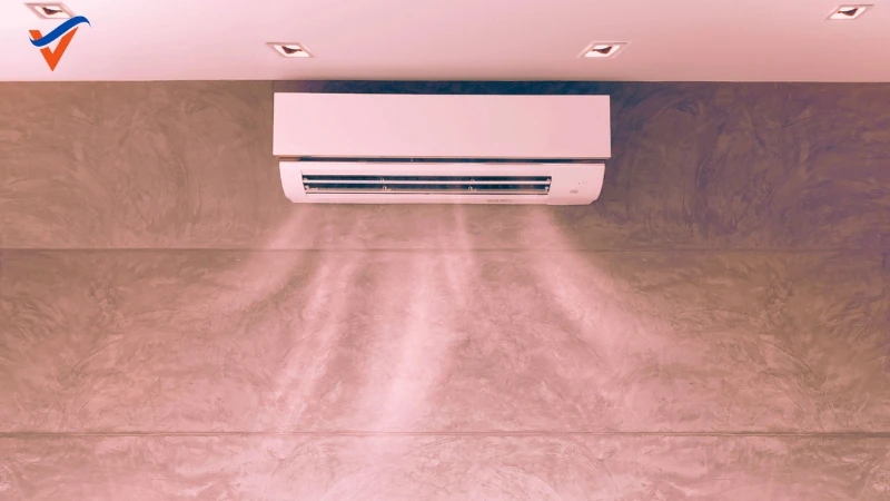 Máy lạnh thổi ra hơi nóng